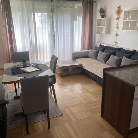 Herzogsdorf Wohnhaus City Sued מראה חיצוני תמונה